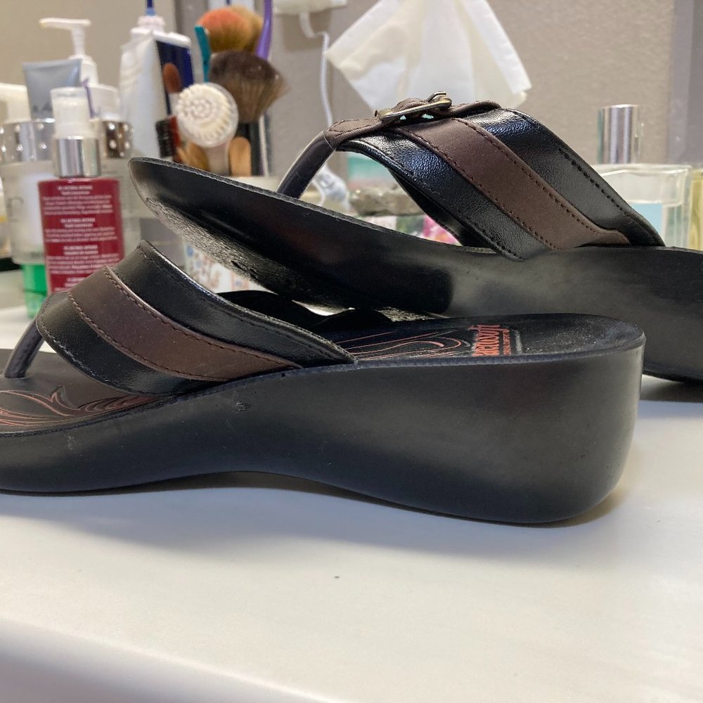Aerosoft Original Comfort Sandals Size 8